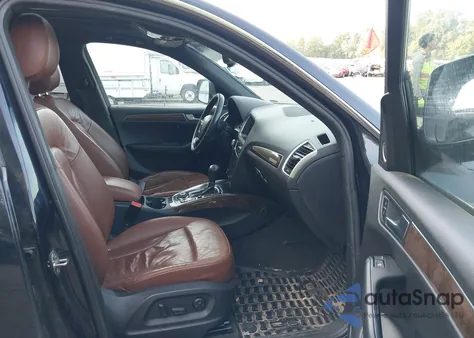 2010 Audi Q5 3.2 Premium z USA, uszkodzony, nr VIN WA1LKAFP8AA113086